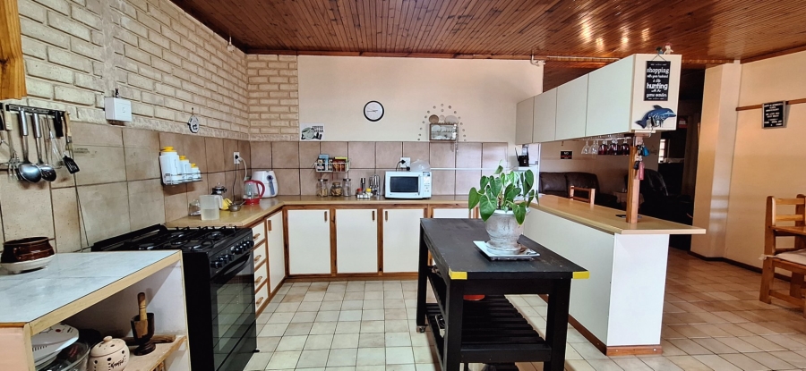 4 Bedroom Property for Sale in Albertinia Western Cape